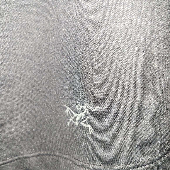 Arc'teryx charcoal grey cross closure jacket with thumbholes - Picture 6 of 6